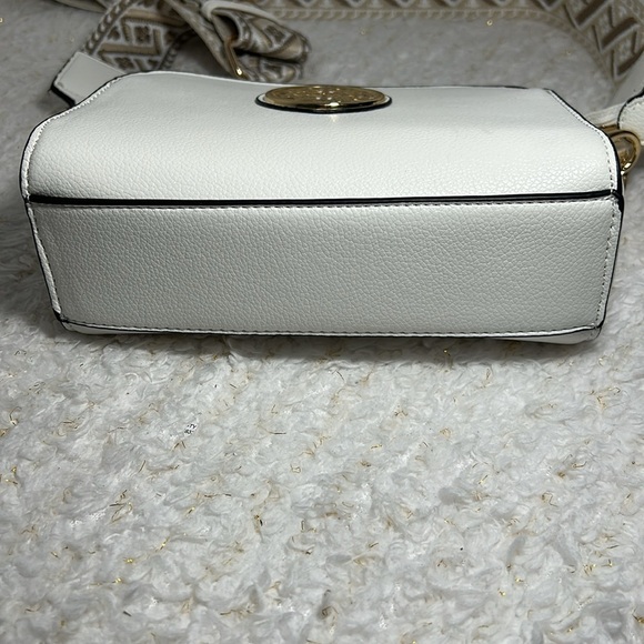 White Crossbody Bag with Gold Accent - Picture 4 of 10